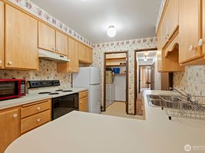 2510 Rucker Avenue 1, Everett WA 98201