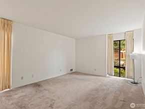 2510 Rucker Avenue 1, Everett WA 98201