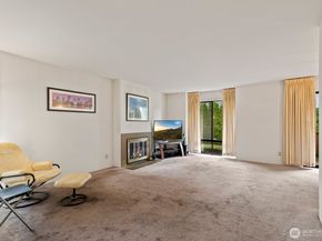 2510 Rucker Avenue 1, Everett WA 98201