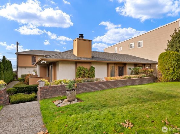 2510 Rucker Avenue 1, Everett WA 98201