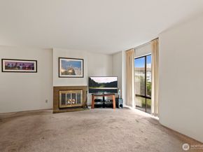 2510 Rucker Avenue 1, Everett WA 98201