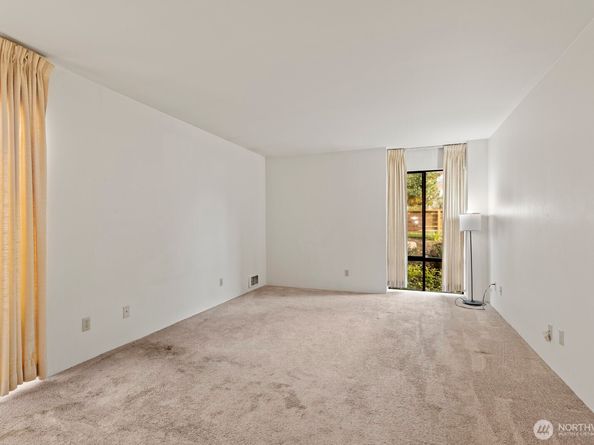 2510 Rucker Avenue 1, Everett WA 98201