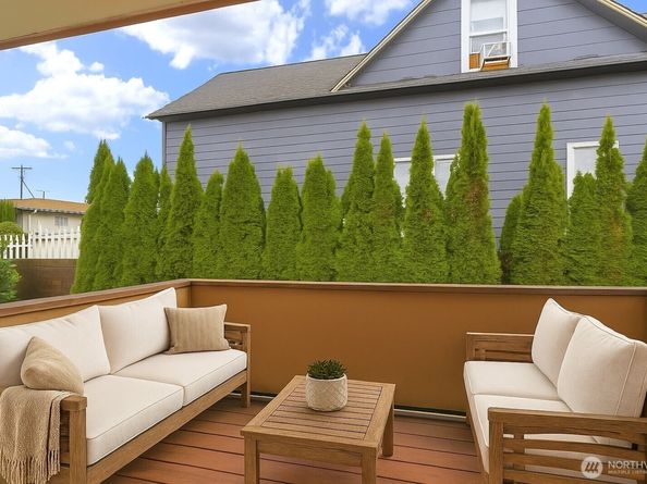 2510 Rucker Avenue 1, Everett WA 98201