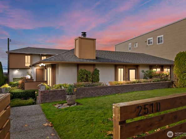 2510 Rucker Avenue 1, Everett WA 98201