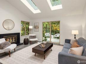 8140 145th Court NE, Redmond WA 98052