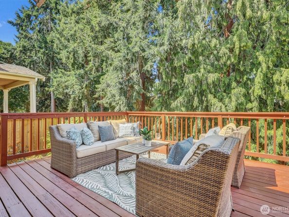 11103 5th Avenue SW, Seattle WA 98146