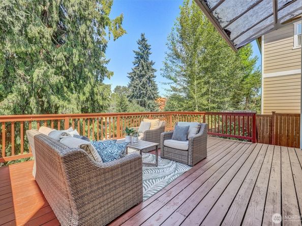 11103 5th Avenue SW, Seattle WA 98146