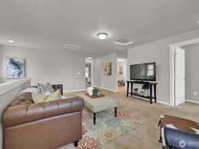 11103 5th Avenue SW, Seattle WA 98146