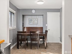 10019 Interlake Avenue N, Seattle WA 98133