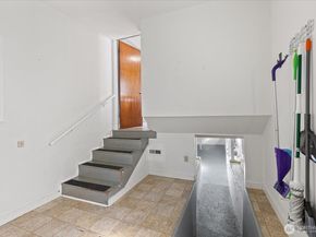 10019 Interlake Avenue N, Seattle WA 98133