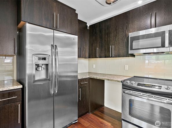 511 100th Avenue NE 107, Bellevue WA 98004