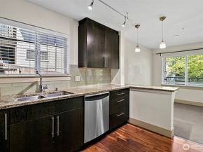 511 100th Avenue NE 107, Bellevue WA 98004