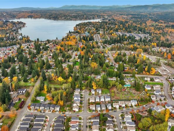 2208 116th Drive SE, Lake Stevens WA 98258