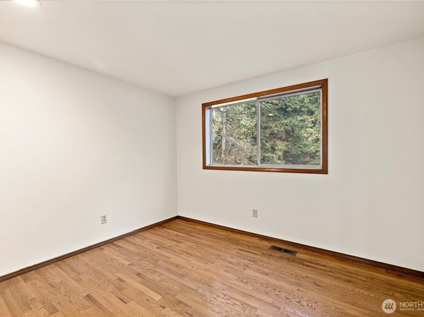 18721 NE 133rd Street, Woodinville WA 98072