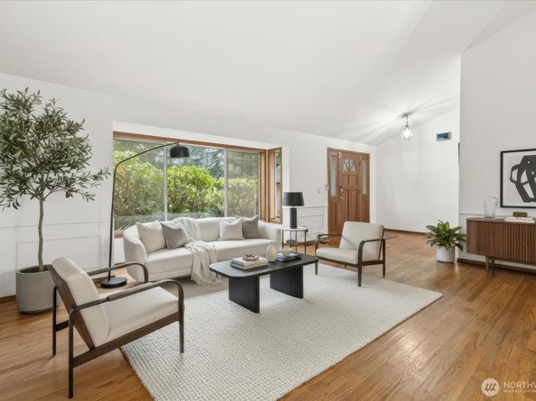 18721 NE 133rd Street, Woodinville WA 98072