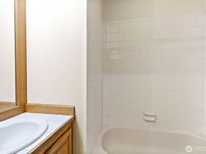 18721 NE 133rd Street, Woodinville WA 98072