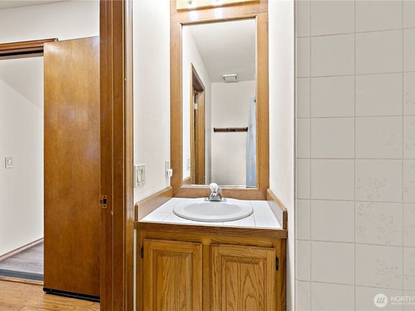 18721 NE 133rd Street, Woodinville WA 98072