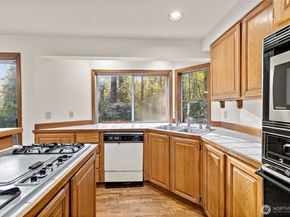 18721 NE 133rd Street, Woodinville WA 98072