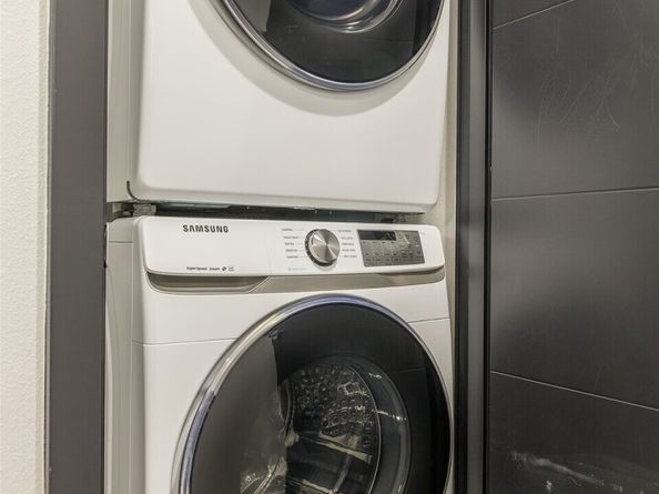 9221 Linden Avenue N A, Seattle WA 98103