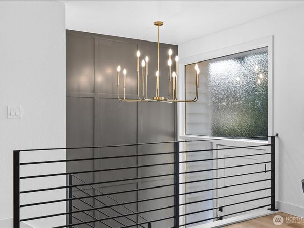 9533 Bowdoin Way, Edmonds WA 98020