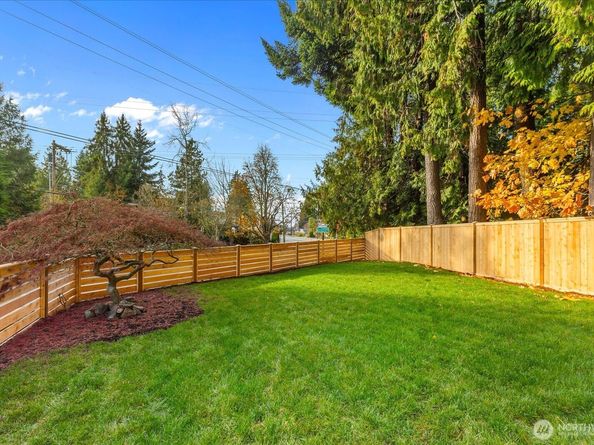 9533 Bowdoin Way, Edmonds WA 98020