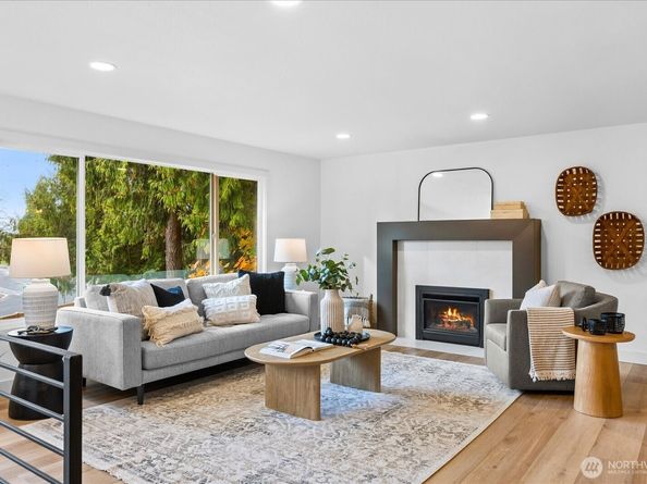 9533 Bowdoin Way, Edmonds WA 98020