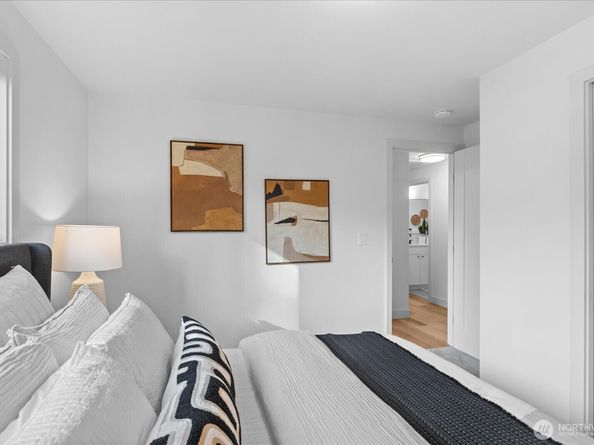 9533 Bowdoin Way, Edmonds WA 98020