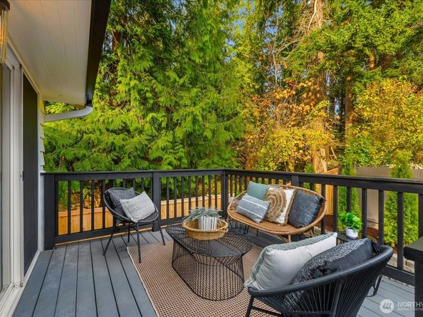 9533 Bowdoin Way, Edmonds WA 98020