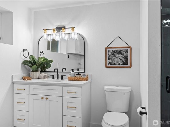 9533 Bowdoin Way, Edmonds WA 98020