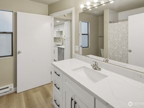 10506 NE 32nd Place G203, Bellevue WA 98004