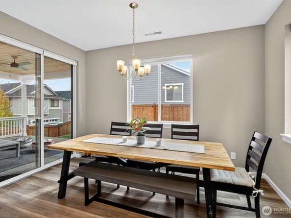 18847 SE 123rd Place, Renton WA 98058