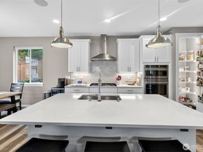 18847 SE 123rd Place, Renton WA 98058