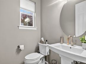 18847 SE 123rd Place, Renton WA 98058