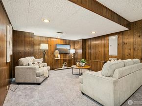 1820 175th Place NE, Bellevue WA 98008