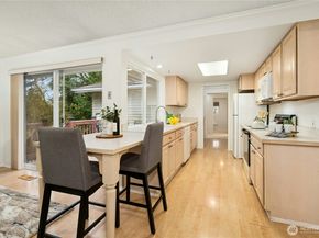 1820 175th Place NE, Bellevue WA 98008