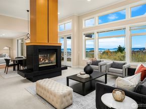 71 Pine Street 302, Edmonds WA 98020