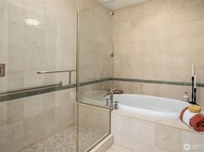 71 Pine Street 302, Edmonds WA 98020