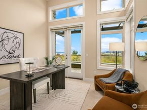 71 Pine Street 302, Edmonds WA 98020