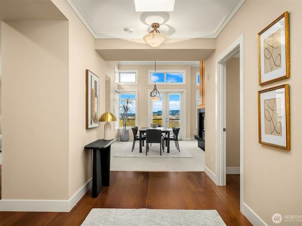 71 Pine Street 302, Edmonds WA 98020