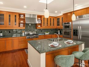 71 Pine Street 302, Edmonds WA 98020