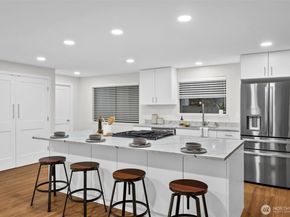 24827 9th Place S, Des Moines WA 98198