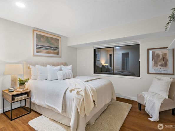 24827 9th Place S, Des Moines WA 98198