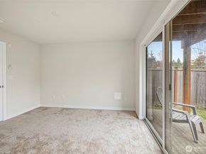 1031 133RD Place SW 8, Everett WA 98204