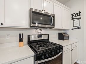 1031 133RD Place SW 8, Everett WA 98204