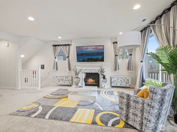 1031 133RD Place SW 8, Everett WA 98204