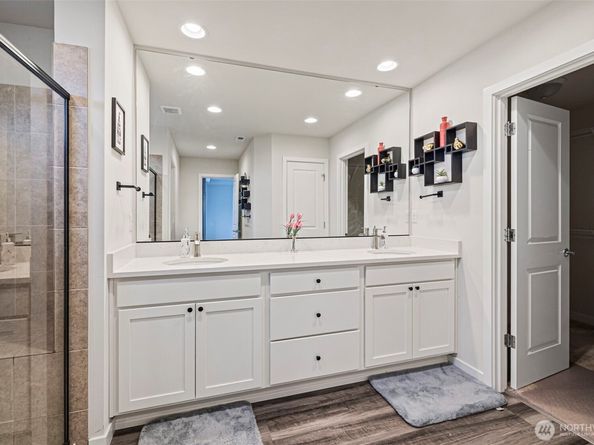 1031 133RD Place SW 8, Everett WA 98204