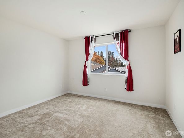 1031 133RD Place SW 8, Everett WA 98204