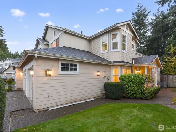 18391 NE 97th Court, Redmond WA 98052