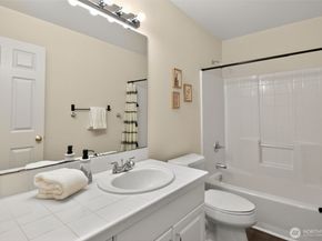 18391 NE 97th Court, Redmond WA 98052