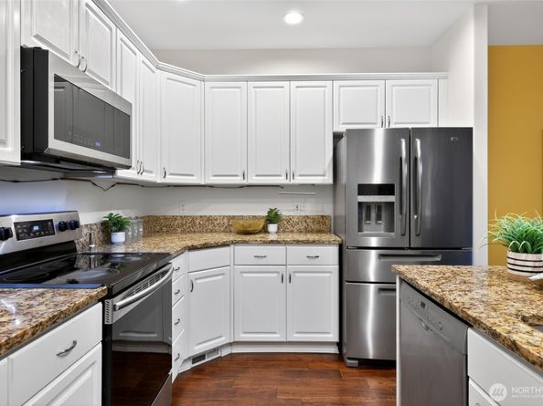 18391 NE 97th Court, Redmond WA 98052